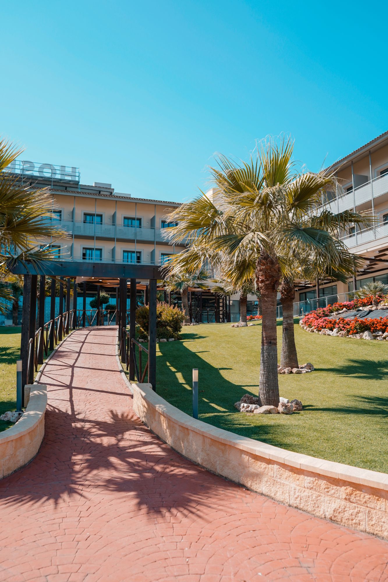 Hospital gardens